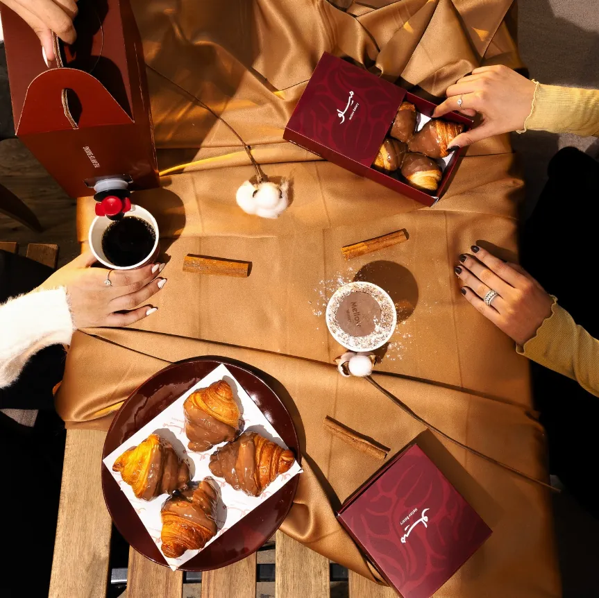 تصميم الهوية البصرية ميلو Mellow Bakery